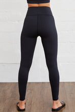 Load image into Gallery viewer, Black Arched Waist Seamless Active Leggings
