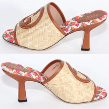 Load image into Gallery viewer, Women's Interlocking G slide sandal