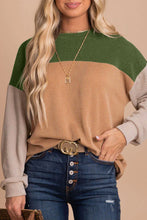 Load image into Gallery viewer, Green Color Block Long Sleeve Ribbed Loose Top