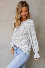 Load image into Gallery viewer, Black Floral Printed Crinkled Ruffled Bubble Sleeve Blouse