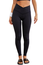 Load image into Gallery viewer, Black Arched Waist Seamless Active Leggings