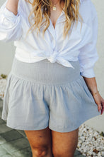 Load image into Gallery viewer, Smocked High Waist Plus Crinkle Shorts