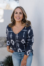 Load image into Gallery viewer, Gray Plus Size Aztec Print Exposed Seam Top