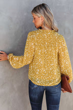 Load image into Gallery viewer, Split Neck Fall Printed Crinkled Blouse