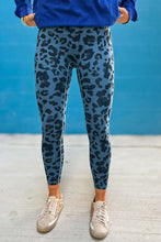 Load image into Gallery viewer, Classic Leopard Print Active Leggings