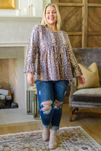 Load image into Gallery viewer, Floral Print Round Neck Plus Size Babydoll Blouse