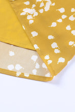 Load image into Gallery viewer, Split Neck Fall Printed Crinkled Blouse