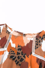 Load image into Gallery viewer, Abstract Printed Long Sleeve Blouse