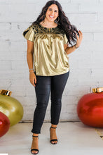 Load image into Gallery viewer, Plus Size Floral Embroidered Short Sleeve Top
