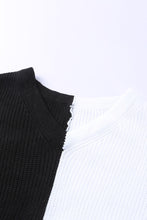Load image into Gallery viewer, Print Contrast Color V Neck Sweater