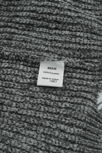 Load image into Gallery viewer, Ripped Raw Hem Chunky Pullover Sweater