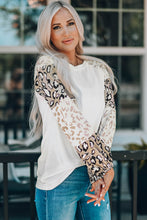 Load image into Gallery viewer, Beige Leopard Print Bubble Sleeve Top