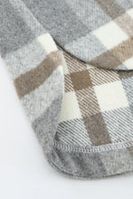 Load image into Gallery viewer, Plaid Print Pocket Women Shacket