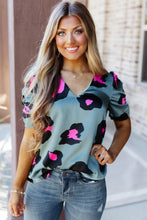 Load image into Gallery viewer, Ruched Short Sleeve Leopard Print Blouse
