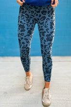 Load image into Gallery viewer, Classic Leopard Print Active Leggings