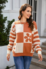 Load image into Gallery viewer, Checkered Floral Print Striped Sleeve Sweater
