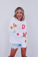 Load image into Gallery viewer, White Glitter Howdy Patch Graphic Casual Sweatshirt
