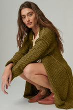 Load image into Gallery viewer, Green Exposed Seam Mixed Knit Drop Shoulder Cardigan
