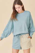 Load image into Gallery viewer, Sky Blue Split Hem Sweatshirt Color Block Shorts Set
