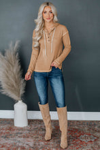 Load image into Gallery viewer, Khaki Seamed Drop Shoulder Waffle Knit Henley Hooded Top
