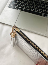 Load image into Gallery viewer, 7265819a-db91-436e-a873-c8a5eccfb234-Max
