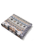 Load image into Gallery viewer, Bright White Western Pattern Tasseled Large Blanket 160*130cm
