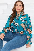 Load image into Gallery viewer, Sky Blue Floral Print V Neck Plus Size Blouse
