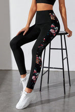 Load image into Gallery viewer, Black Floral Print Patch High Waist Leggings
