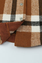 Load image into Gallery viewer, Pocketed Buttoned Plaid Shirt Jacket
