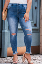 Load image into Gallery viewer, Plus Size High Rise Buttons Skinny Jeans
