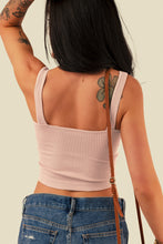Load image into Gallery viewer, Seamless Ribbed V Neck Sleeveless Crop Top
