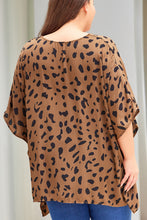 Load image into Gallery viewer, Plus Size Leopard Batwing Sleeve Tunic Top
