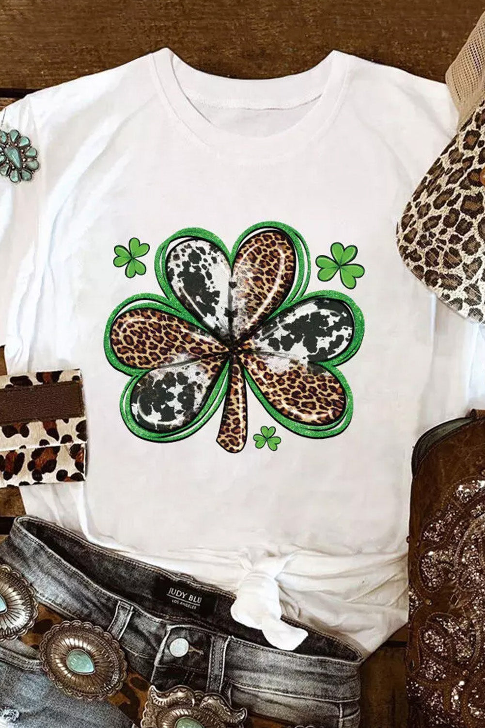 Animal Clover Graphic T-shirt