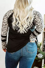Load image into Gallery viewer, Leopard Splicing Criss-Cross Neck Plus Size Top
