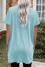 Load image into Gallery viewer, Light Blue Side Pockets Short Sleeve Tunic Top
