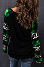 Load image into Gallery viewer, Leopard Printed Plaid Splicing Blouse
