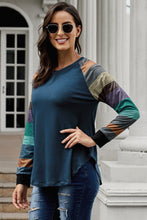 Load image into Gallery viewer, Color Block Long Sleeves Navy Pullover Top
