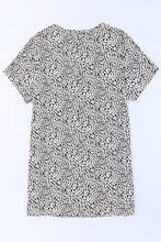 Load image into Gallery viewer, Print Side Pockets Tunic Top
