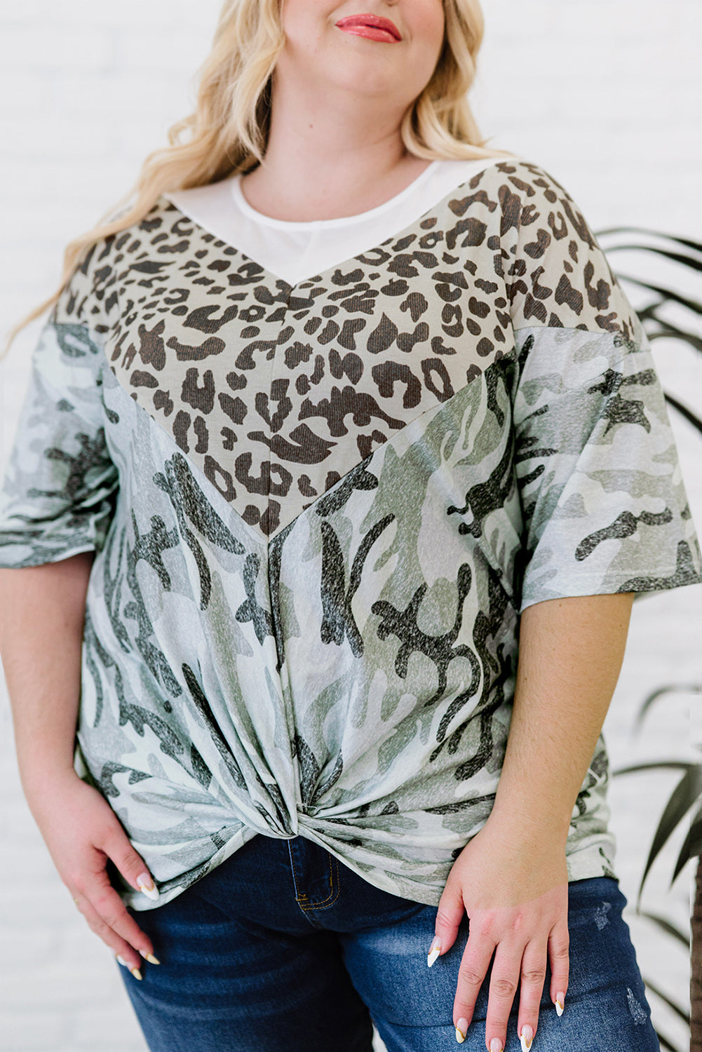 Plus Size Leopard Camo Splicing Twist Knot Half Sleeve T-Shirt