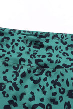 Load image into Gallery viewer, Classic Leopard Print Active Leggings
