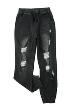 Load image into Gallery viewer, Pocketed Distressed Denim Jean
