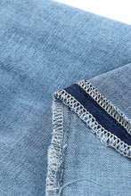 Load image into Gallery viewer, Buttoned Pockets Distressed Jeans
