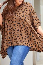 Load image into Gallery viewer, Plus Size Leopard Batwing Sleeve Tunic Top
