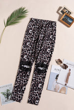 Load image into Gallery viewer, Floral Hollow Out Leopard Printed Skinny Leggings
