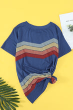 Load image into Gallery viewer, Colorful Wavy Stripes Print Short Sleeve Tee
